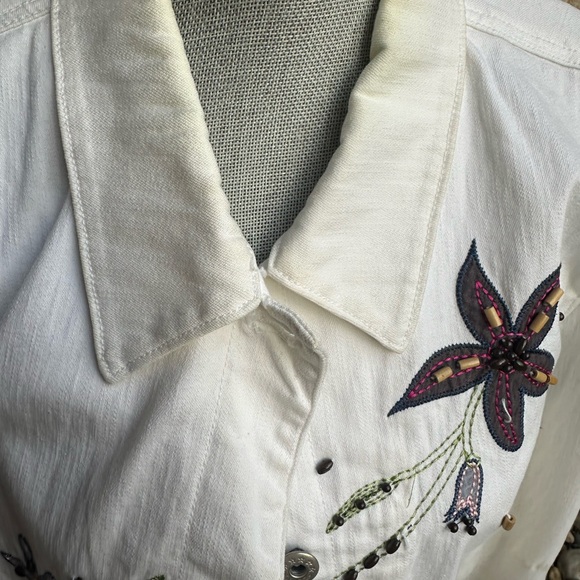 BN White Jacket embroidered and Beaded - Picture 8 of 10